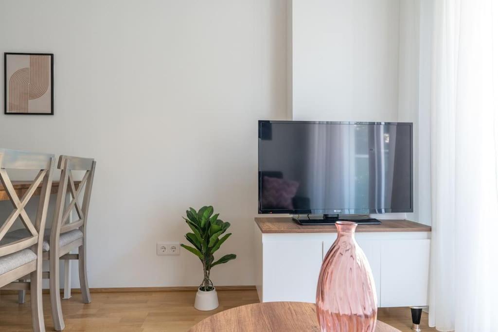 1Br Excellence, Fast To Centre By Hm Viena Exterior foto